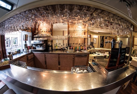 Bar (en la propiedad)