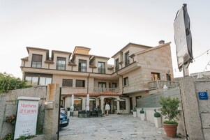 Fachada del alojamiento