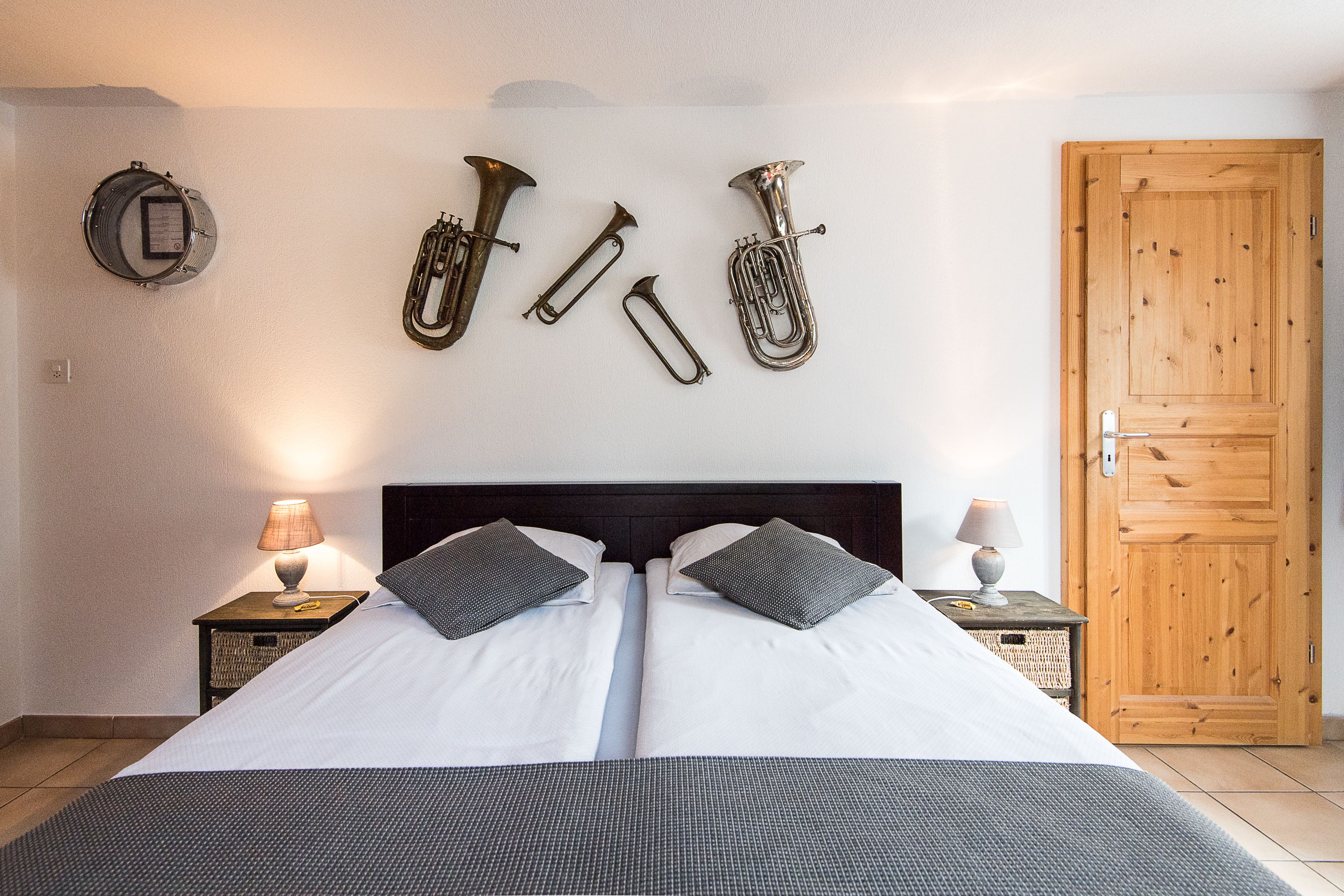 Standaard kamer, 1 twee- of 2 eenpersoonsbedden, privébadkamer | Luxe beddengoed, een minibar met enkele gratis items