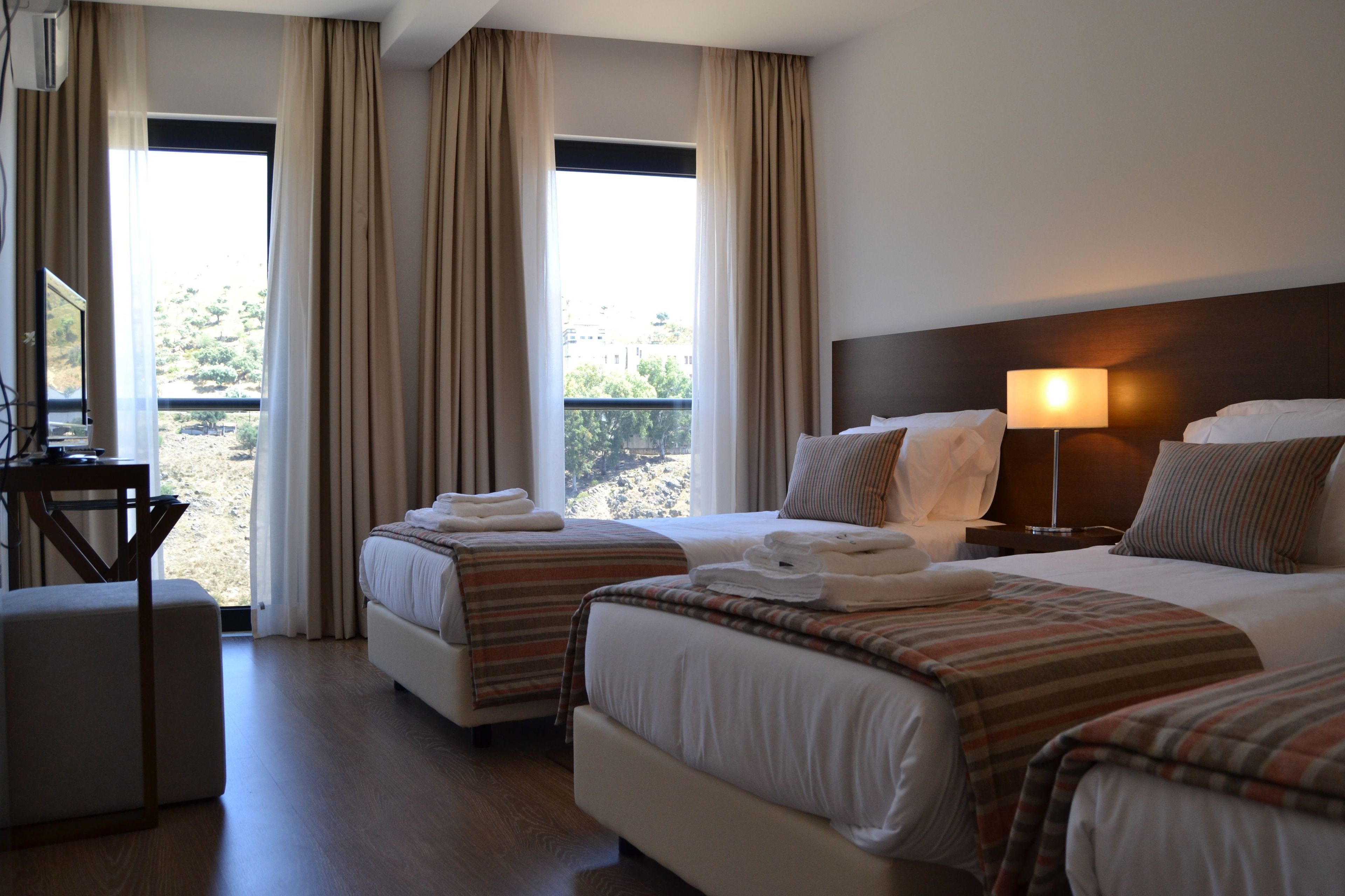 comfort triple room, river view | down duvets, desk, blackout curtains, soundproofing