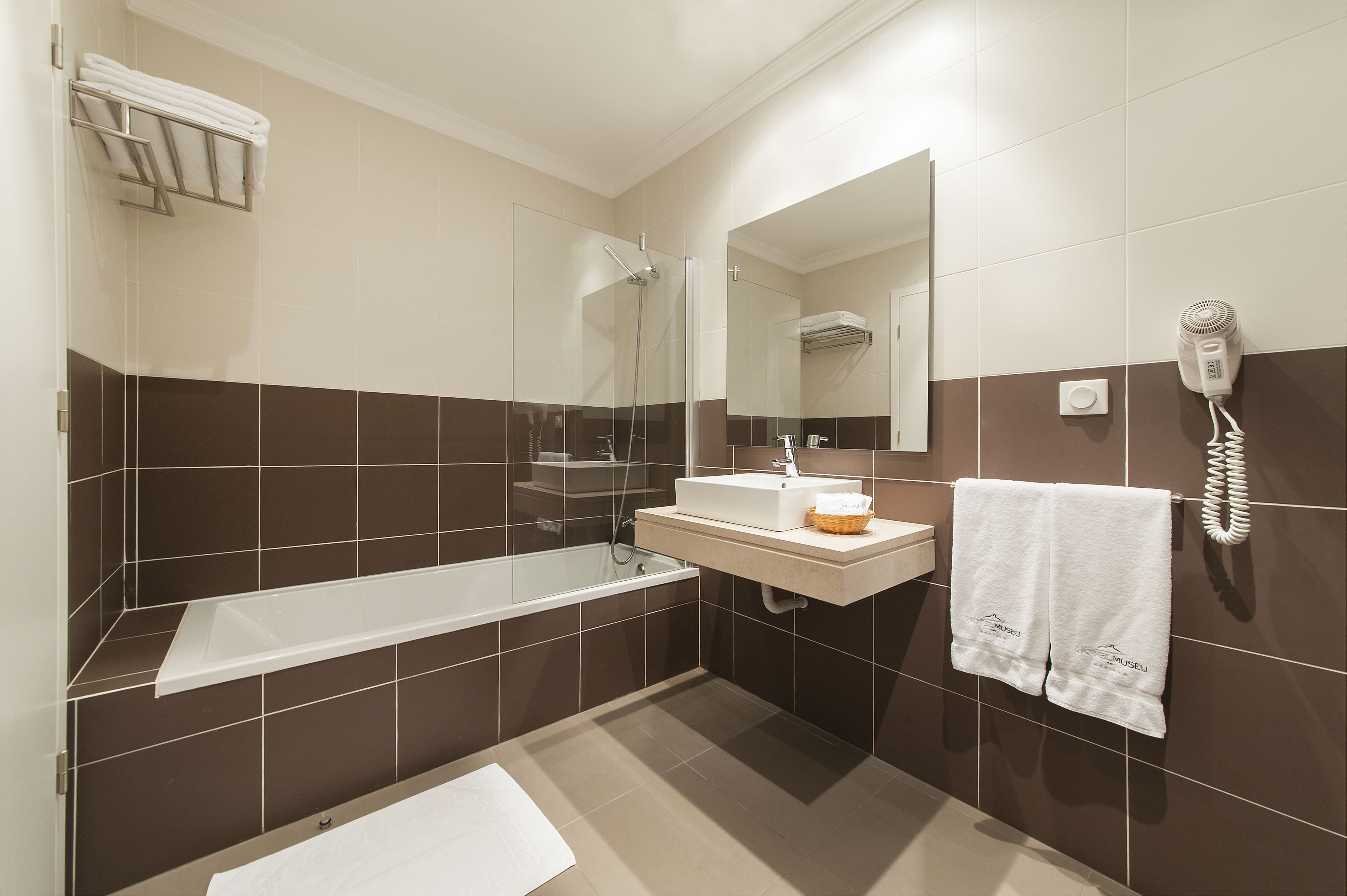 comfort double room | bathroom | rainfall showerhead, hair dryer, bidet, towels