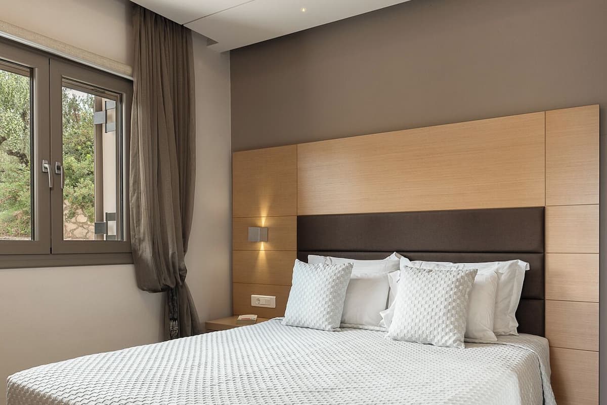 Superior Suite, Sea View (For 4) | In-room safe, individually decorated, individually furnished, desk