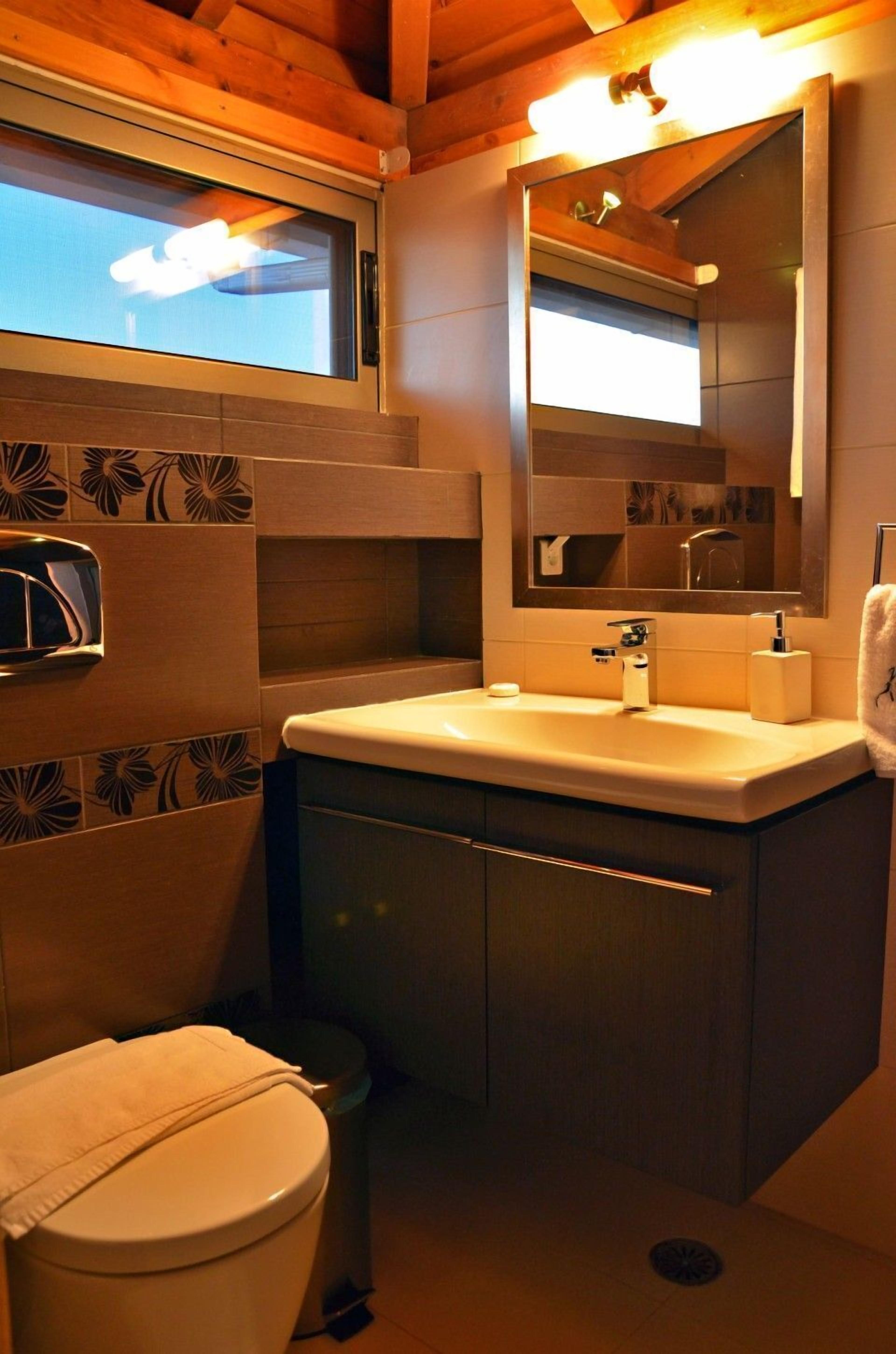 Photo - Kymothoe Elite Suites