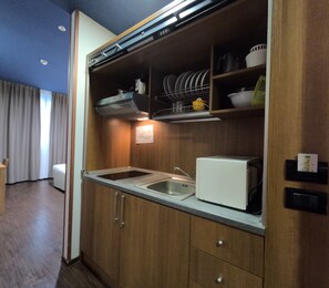 Basic Studio | Private kitchenette | Coffee/tea maker