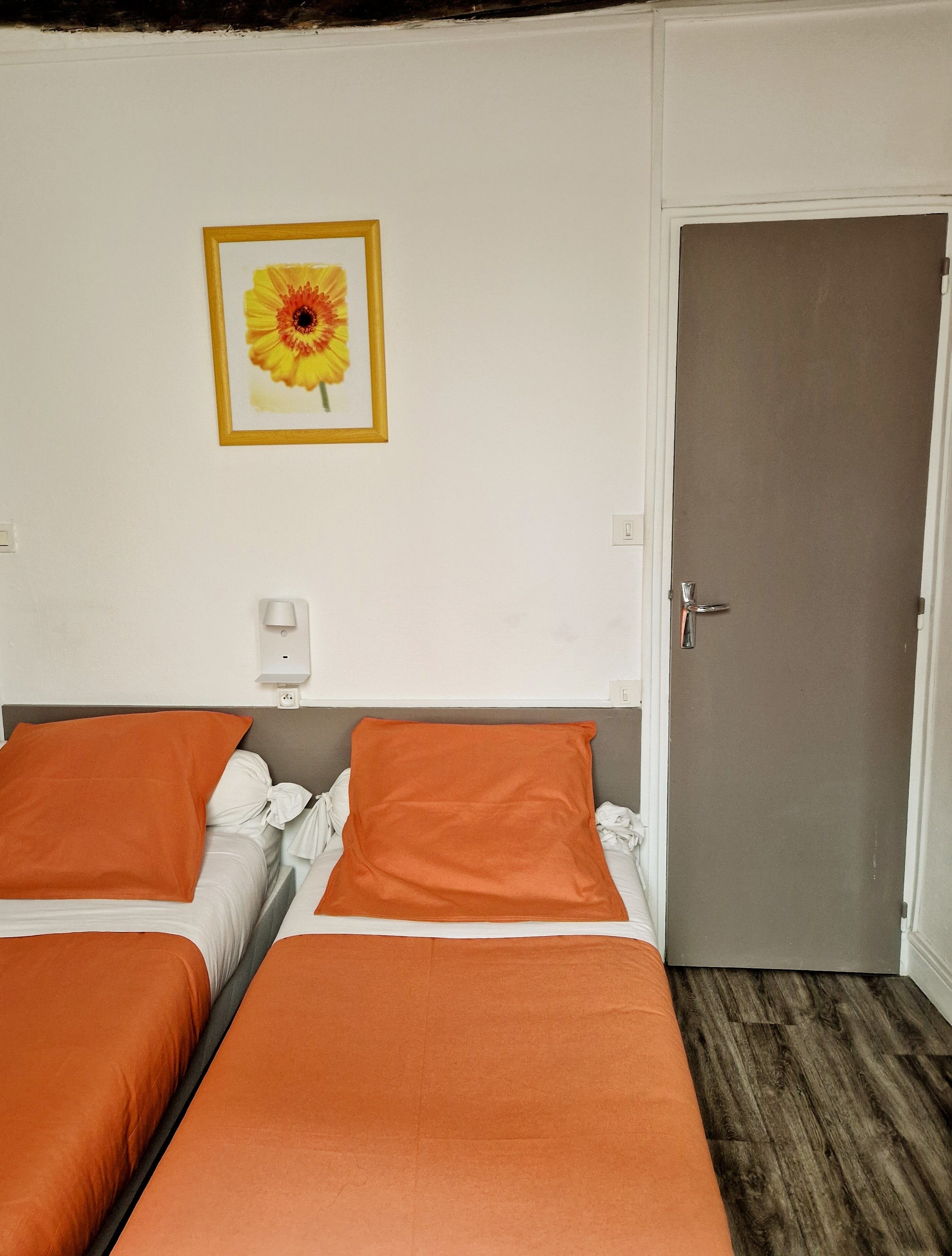 twin room, 2 single beds, non smoking | individually decorated, individually furnished, desk, blackout curtains