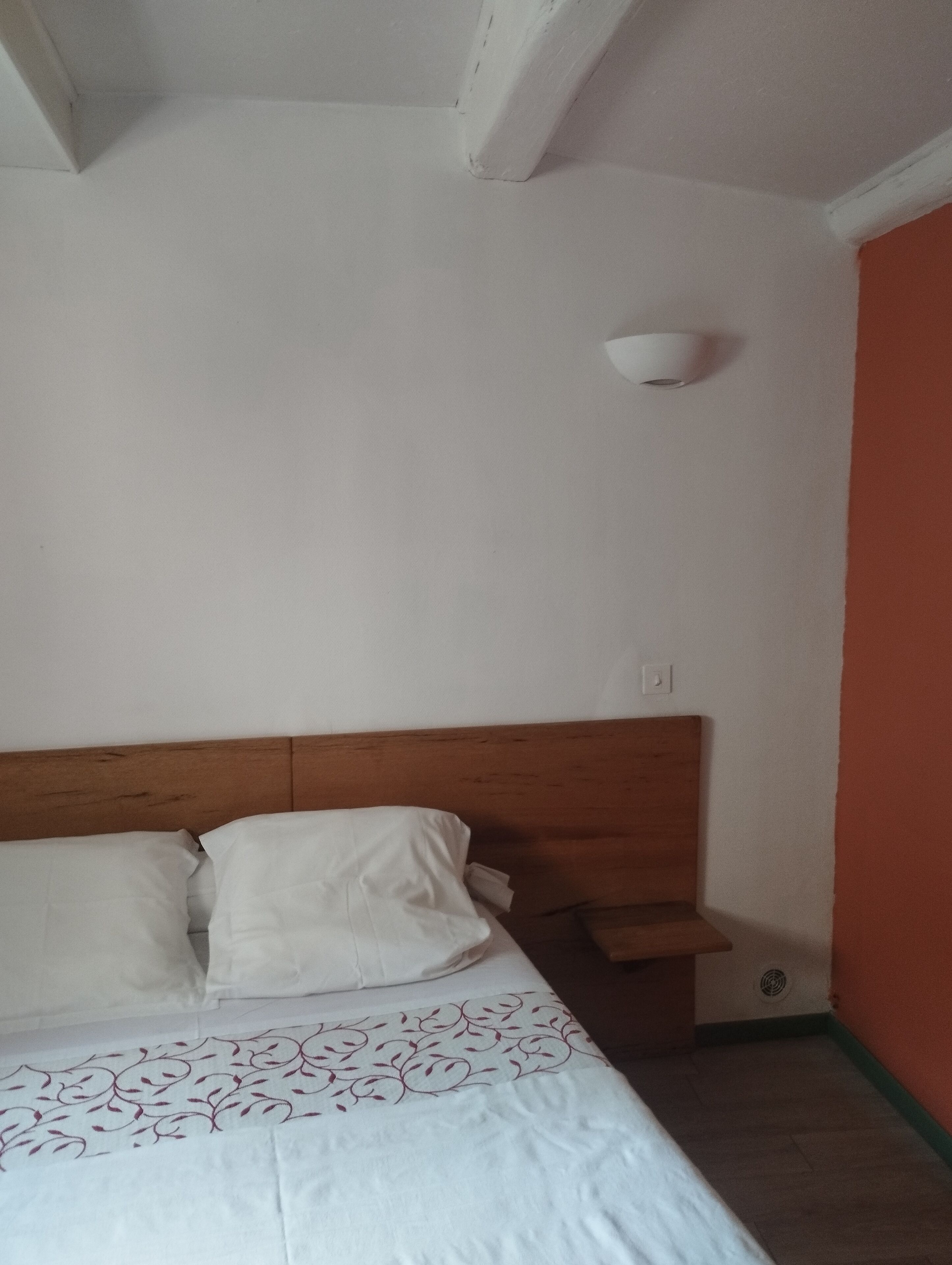 quadruple room, multiple beds, non smoking | individually decorated, individually furnished, desk, blackout curtains