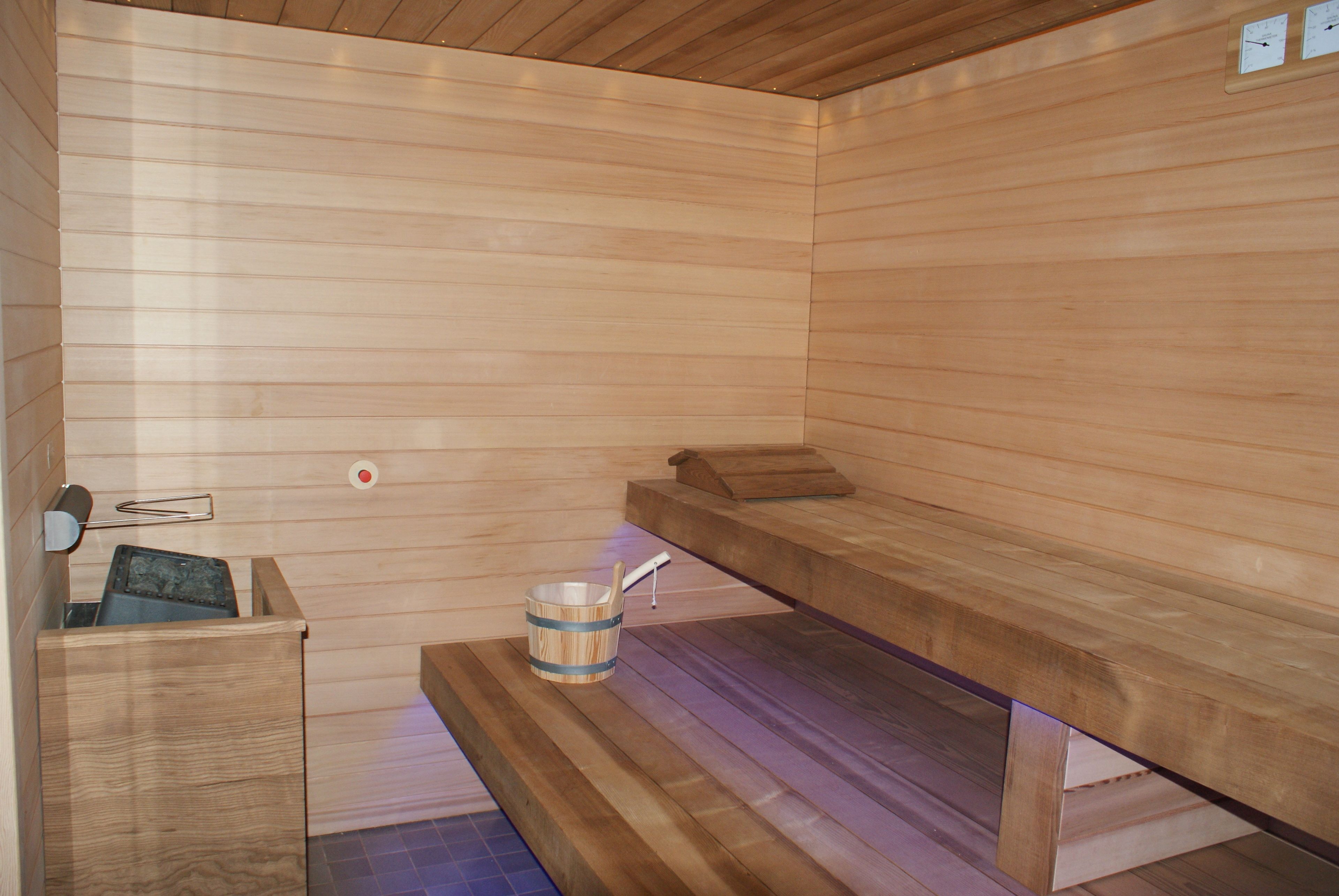 sauna, hot tub, steam room, turkish bath/hammam, hydrotherapy