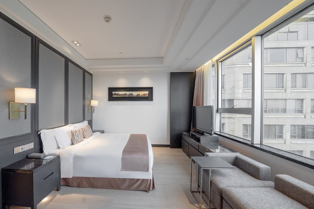 1 bedroom, minibar, in-room safe, individually furnished