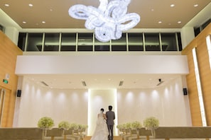 Indoor wedding - Crowne Plaza Shanghai Anting - 20 Minutes drive to National Exhibition and Convention Center & 15 Minutes drive to F1 (Shanghai)