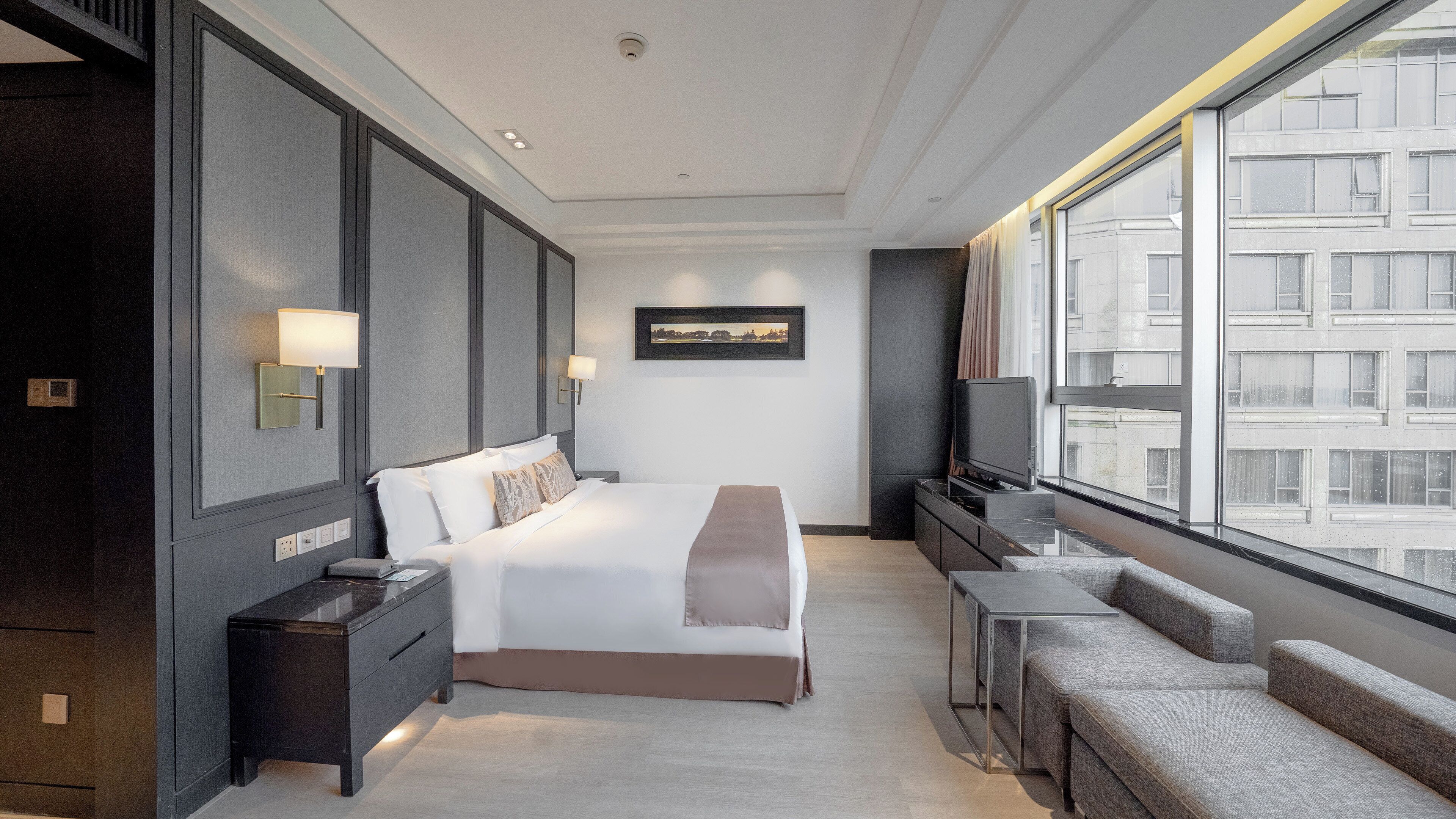 1 bedroom, minibar, in-room safe, individually furnished