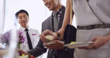 Crowne Plaza Shanghai Anting - 20 Minutes drive to National Exhibition and Convention Center & 15 Minutes drive to F1