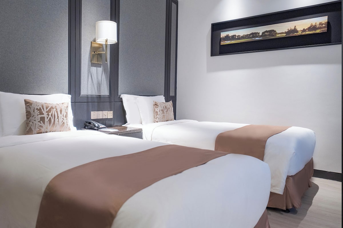 2 Single Beds Standard