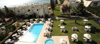 Frixos Suites Hotel Apts