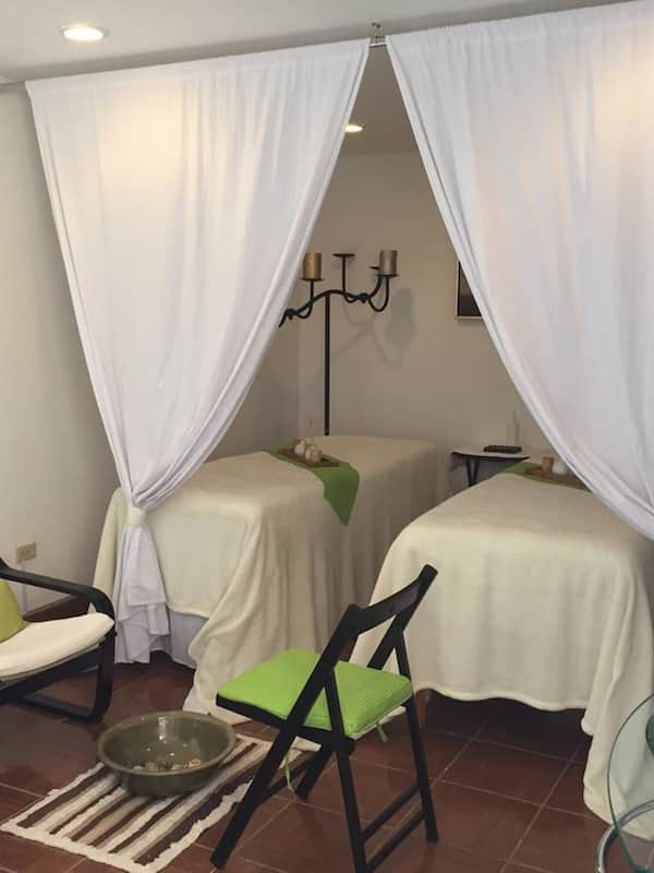 Couples treatment rooms, body treatments, body wraps, body scrubs