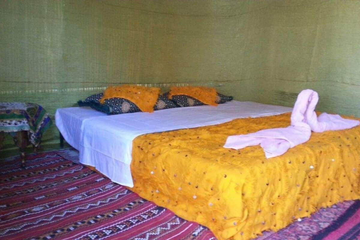 Tente Tradition, salle de bains privée (2 People - Beds) | 1 chambre, literie de qualité supérieure, surmatelas