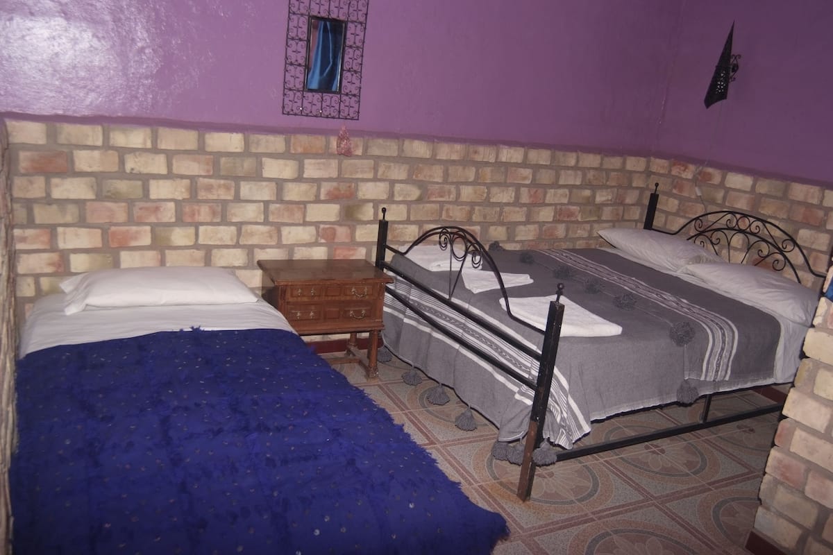 Kahden hengen standard-huone (yksi tai kaksi sänkyä), oma kylpyhuone | Ylelliset vuodevaatteet, pillowtop-patjalliset sängyt