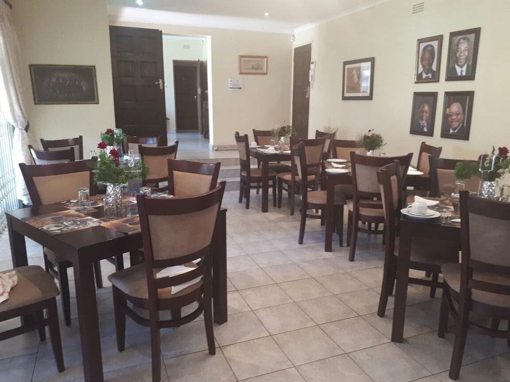 Hoyohoyo Chartwell Lodge by null