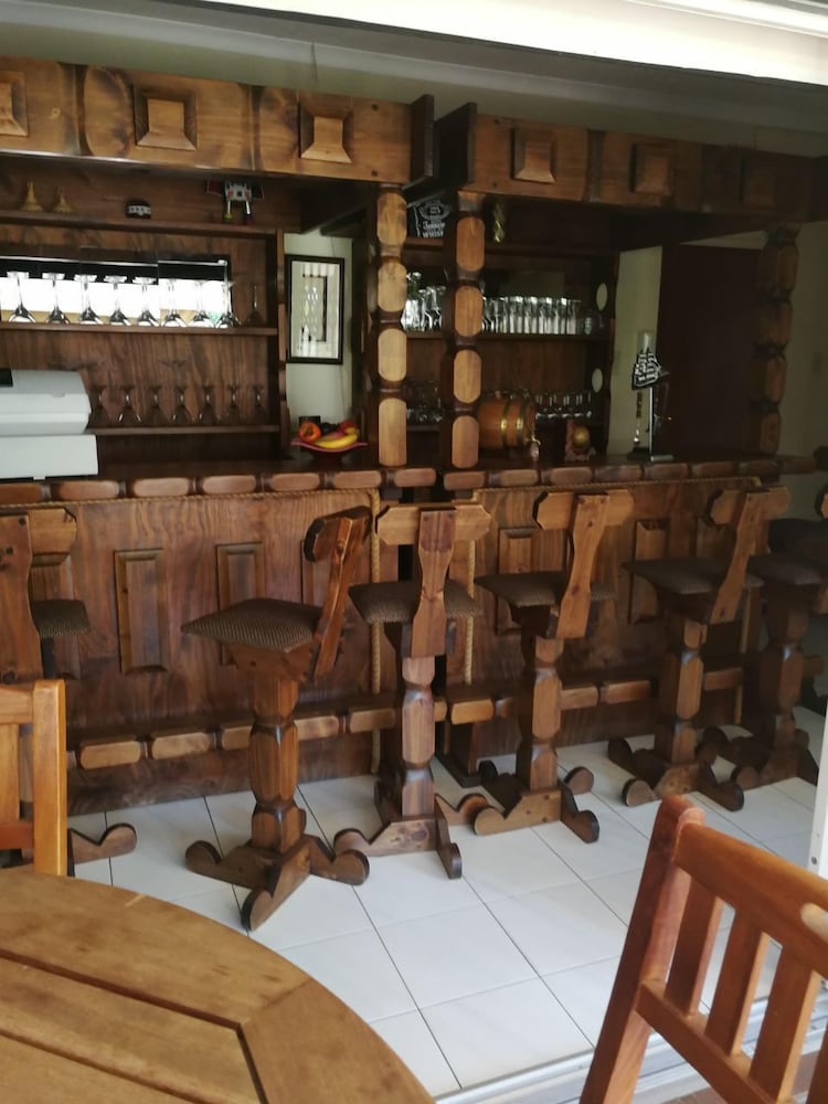 Hoyohoyo Chartwell Lodge by null