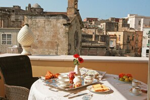 Draps italiens Frette, literie de qualité supérieure, minibar