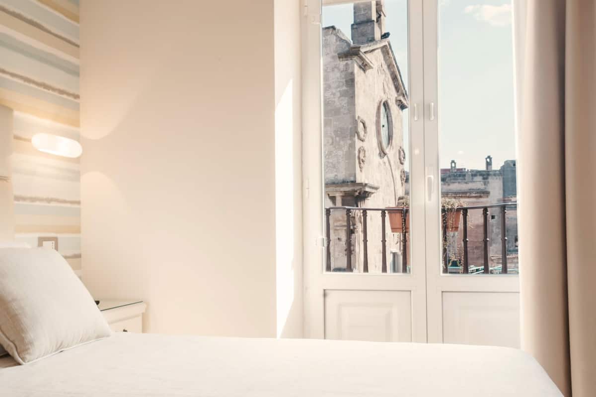 standard double room, 1 double or 2 single beds | 1 bedroom, frette italian sheets, premium bedding, minibar