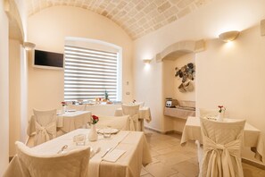 Daily buffet breakfast (EUR 8 per person)