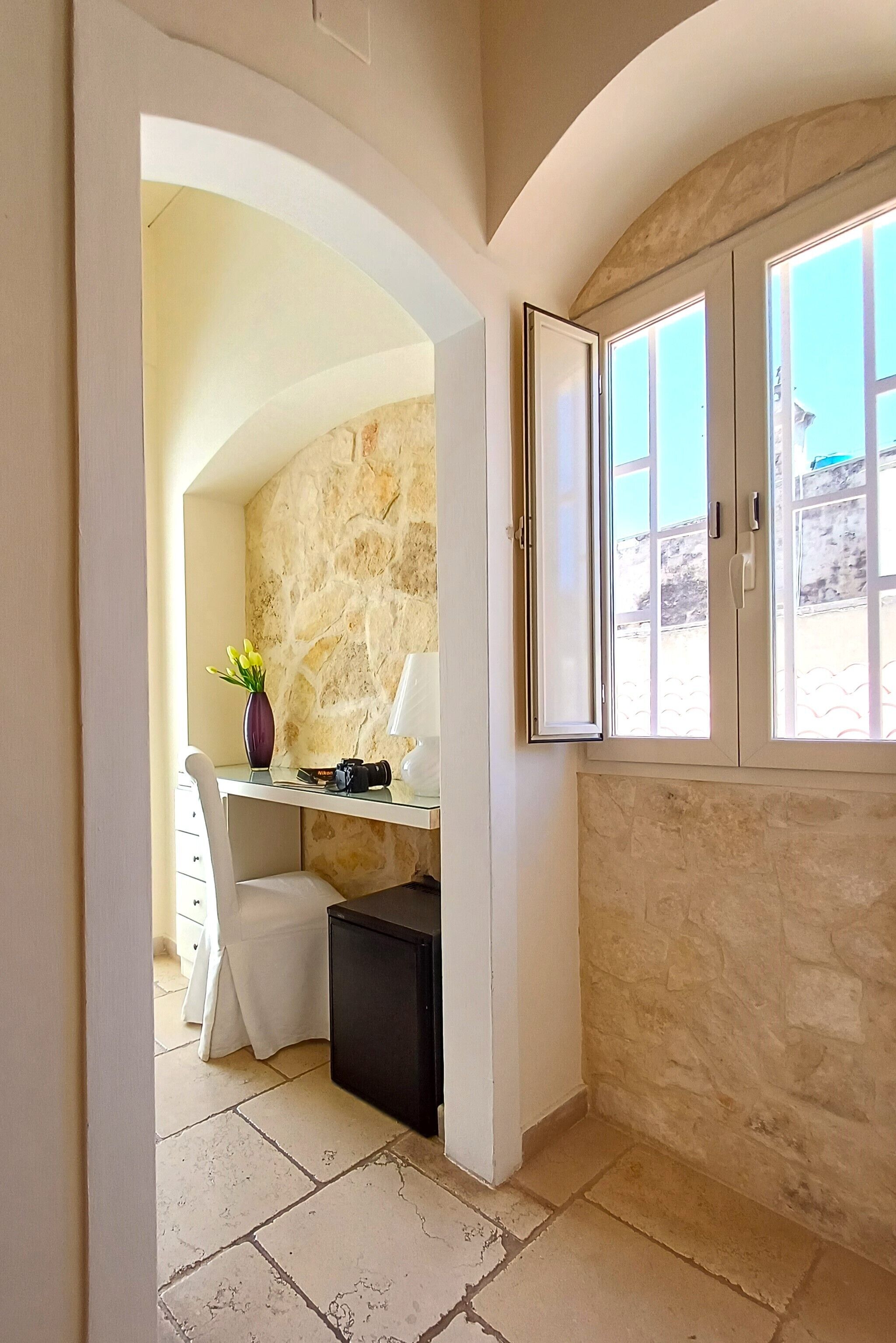 standard double room | 1 bedroom, frette italian sheets, premium bedding, minibar