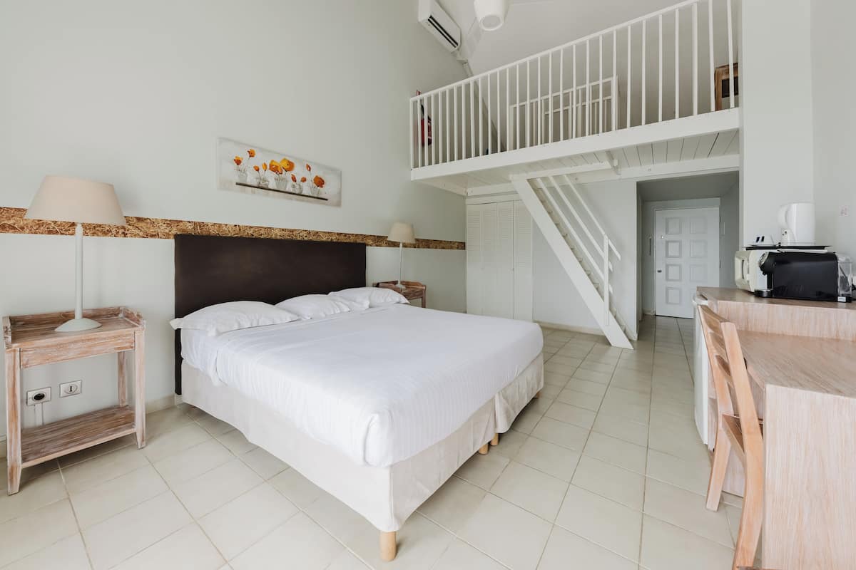 Premium Quadruple Room, Multiple Beds, Non Smoking, Sea View | 1 bedroom, premium bedding, in-room safe, desk