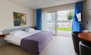 Classic Twin Room, Lake View