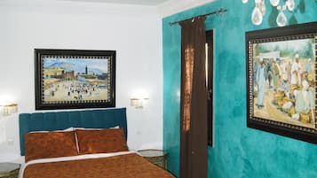 Phòng Suite phong cách lãng mạn, 1 giường cỡ queen | Trang trí khác biệt, trang bị nội thất với thiết kế riêng biệt, bàn