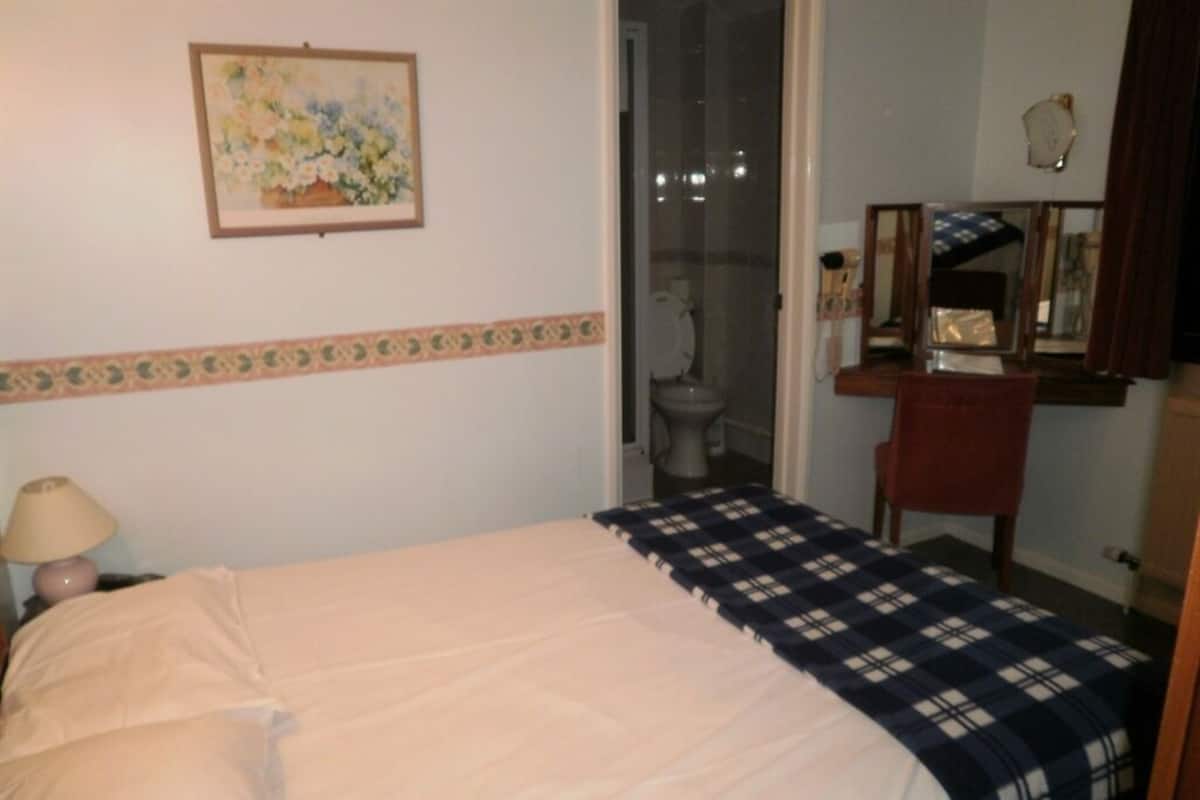 Single Room, Ensuite