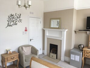 Standard-Doppelzimmer, mit Bad, Meerblick