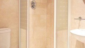 Shower, hair dryer, towels - Earls Court Studios (London)