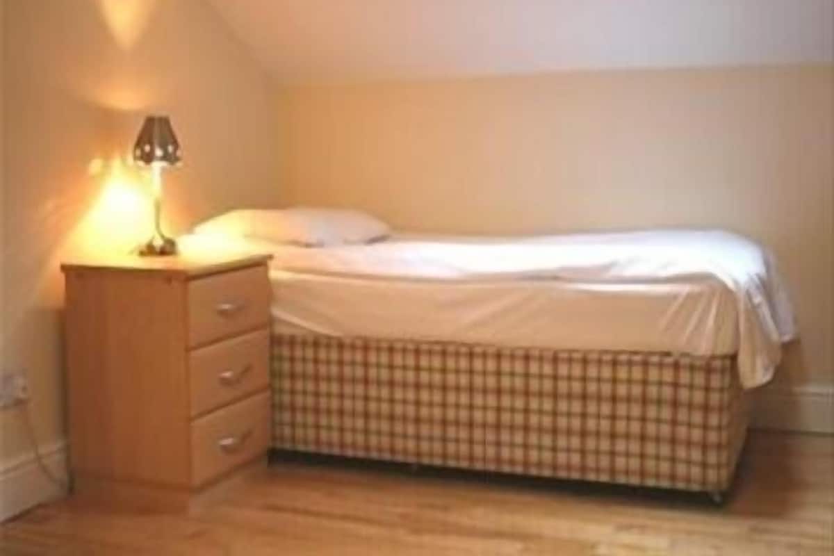 Iron/ironing board