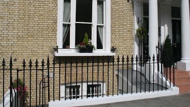 Exterior - Earls Court Studios (London)