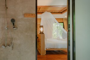 Grand Deluxe Cottage | In-room safe, desk, iron/ironing board, free cribs/infant beds - Railay Great View Resort (Krabi)
