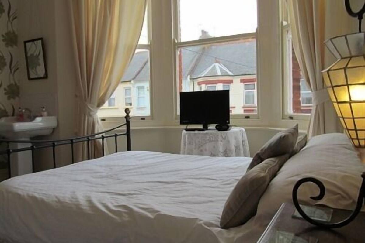 Double Room, Shared Bathroom