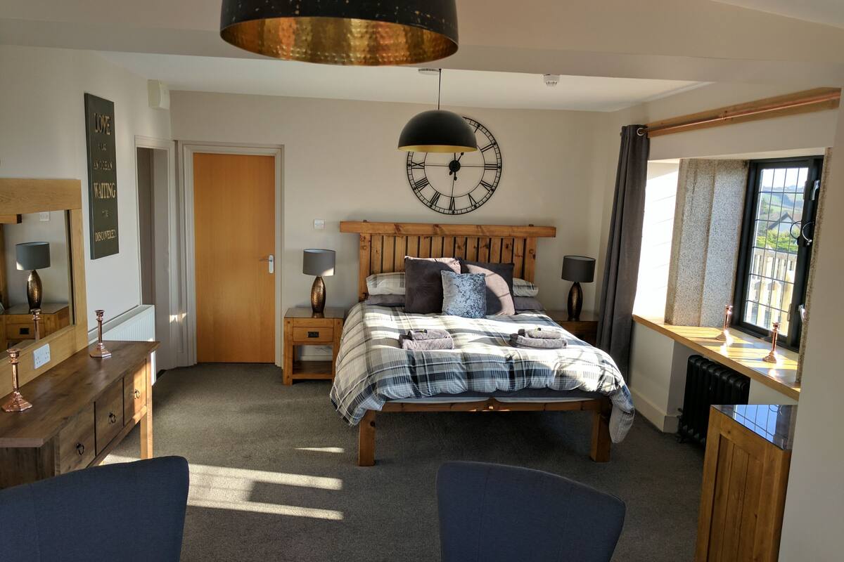 Deluxe Double Room, Ensuite, Sea View