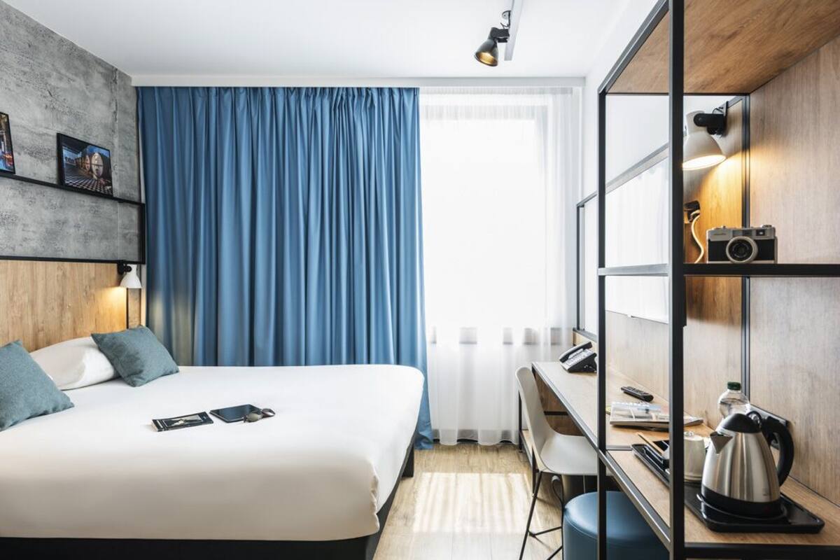 Premium bedding, desk, blackout curtains, soundproofing