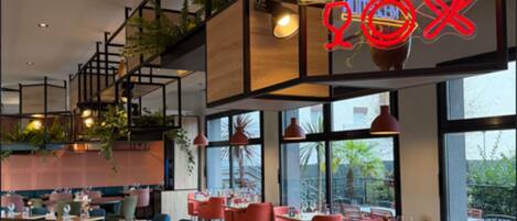 Frühstück, Mittagessen, Abendessen, französische Küche