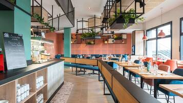 Breakfast, lunch, dinner served; French cuisine