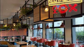 Frühstück, Mittagessen, Abendessen, französische Küche