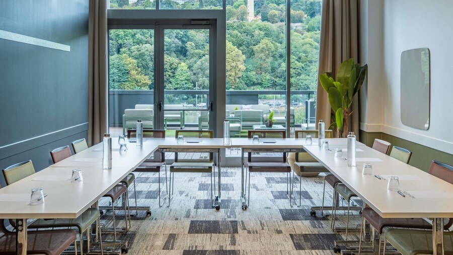 Novotel Lyon Centre Confluence Bord de Saone