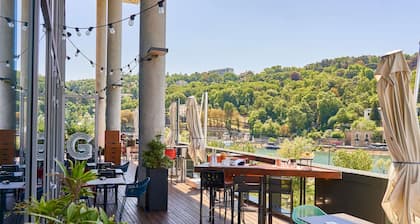 Novotel Lyon Centre Confluence Bord de Saone