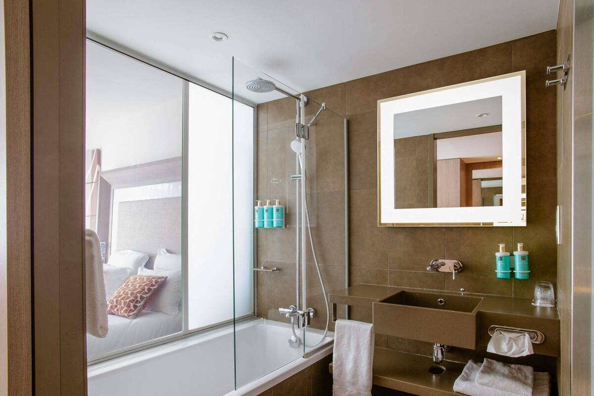 Executive Room, 1 Double Bed with Sofa bed, River View