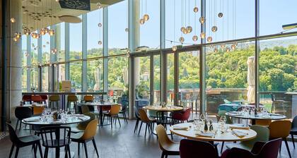 Novotel Lyon Centre Confluence Bord de Saone