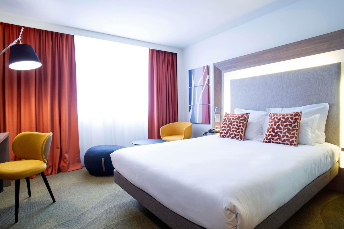 Chambre Classique, 1 grand lit | 1 chambre, literie de qualité supérieure, minibar