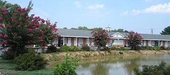 Washington & Lee Motel