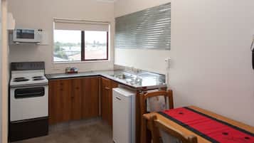 One Bedroom Suite | Private kitchen | Fridge, microwave, stovetop, cookware/dishes/utensils