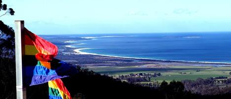 Classic Chalet, 1 Queen Bed, Ocean View | Terrace/patio