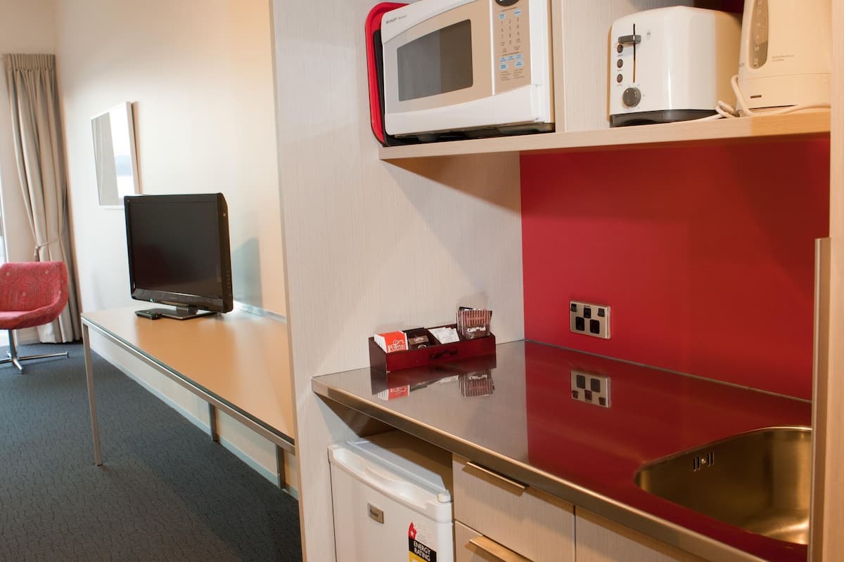 fridge, microwave, coffee/tea maker, electric kettle